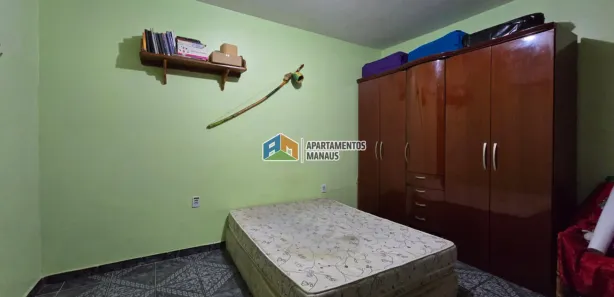 Casa com 3 Quartos à venda, 450m² no Aleixo, Manaus