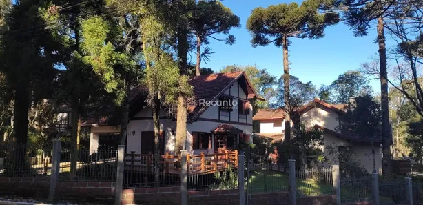 Casa com 4 Quartos à venda, 220m² no Ipê Amarelo, Gramado