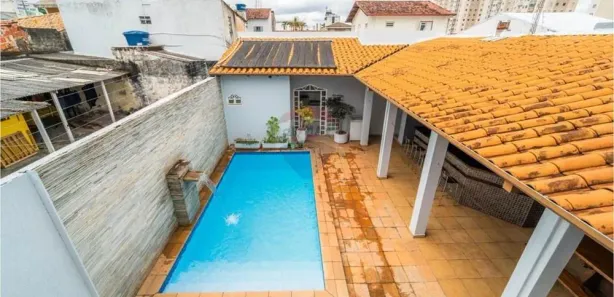Casa com 8 Quartos à venda, 350m² no Taguatinga Norte, Brasília