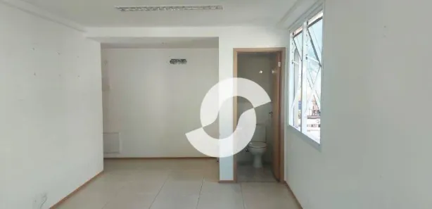 Sala Comercial à venda, 30m² no São Francisco, Niterói