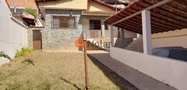 Casa com 3 Quartos à venda, 253m² no Ipê, Belo Horizonte