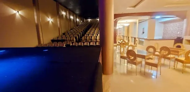 Prédio Comercial à venda, 600m² no Centro, Candeias