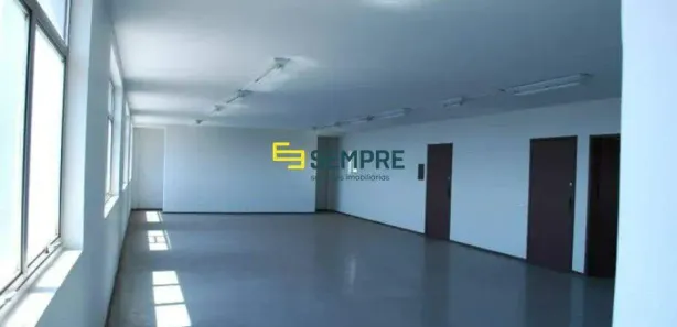 Sala Comercial para alugar, 135m² no Santa Efigênia, Belo Horizonte
