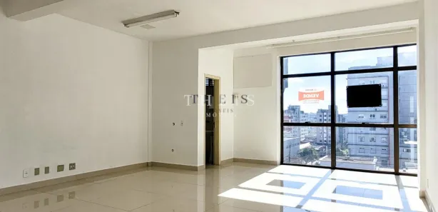 Sala Comercial à venda, 45m² no Centro, Caxias do Sul