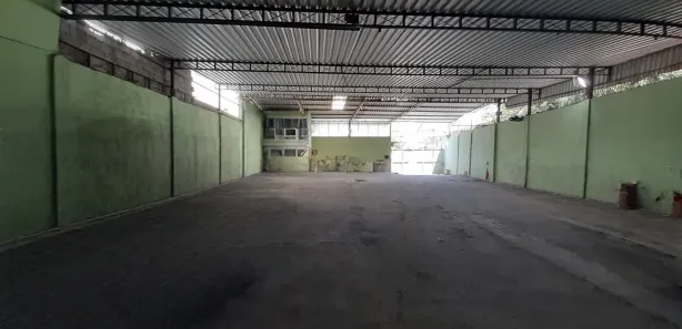Galpão/Depósito/Armazém para alugar, 600m² no Taquara, Rio de Janeiro