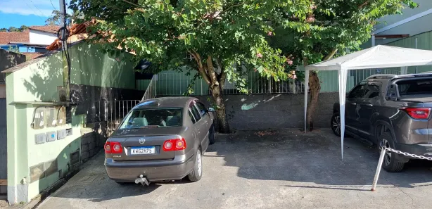 Casa com 2 Quartos para alugar, 65m² no Carangola, Petrópolis