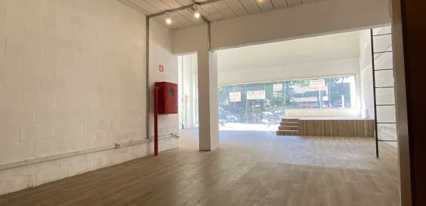 Ponto Comercial para alugar, 108m² no Recreio dos Bandeirantes, Rio de Janeiro