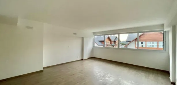 Sala Comercial à venda, 43m² no Centro, Gramado
