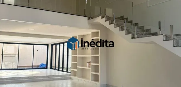 Sobrado com 4 Quartos para alugar, 400m² no Residencial Goiânia Golfe Clube, Goiânia