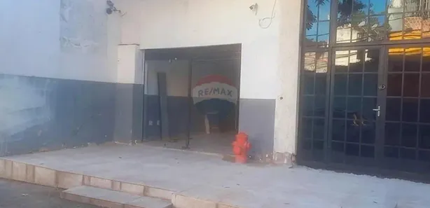 Ponto Comercial com 2 Quartos para alugar, 48m² no Tanque, Rio de Janeiro