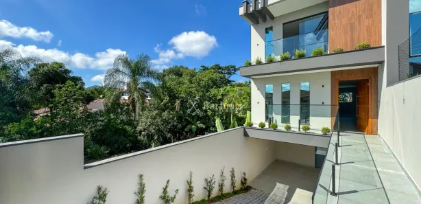 Sobrados à venda em Blumenau, SC - Viva Real
