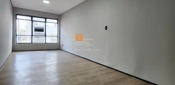 Sala Comercial à venda, 61m² no São Pelegrino, Caxias do Sul