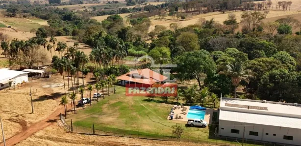 Fazenda/Sítio com 7 Quartos à venda, 500m² no , Goianápolis