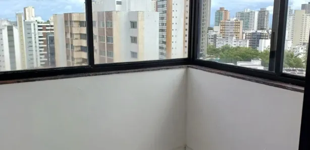 Apartamento com 3 Quartos para alugar, 118m² no Jardim Apipema, Salvador