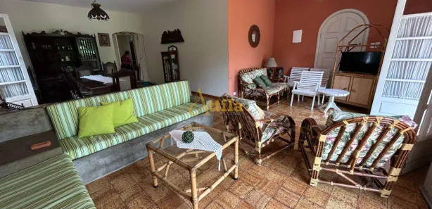 Casa de Condomínio com 3 Quartos para venda ou aluguel, 250m² no Balneário Praia do Pernambuco, Guarujá