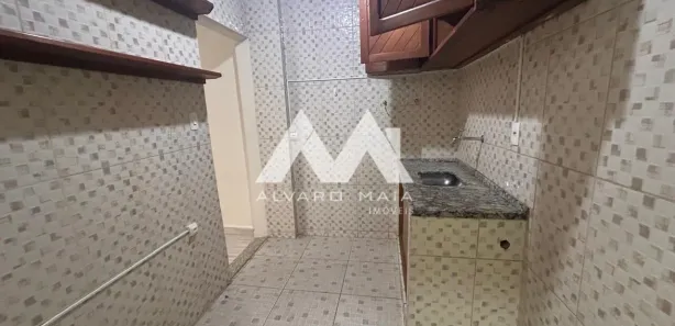 Casa com 2 Quartos para alugar, 60m² no Cruzeiro, Belo Horizonte