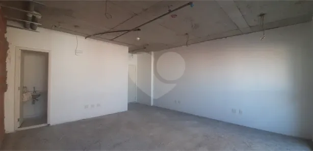 Sala Comercial à venda, 44m² no Boqueirão, Santos