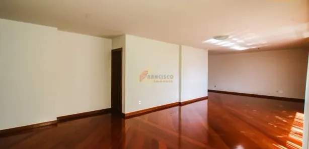Apartamento com 4 Quartos para alugar, 172m² no Centro, Divinópolis