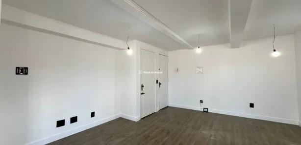 Sala Comercial à venda, 63m² no Centro, Gramado