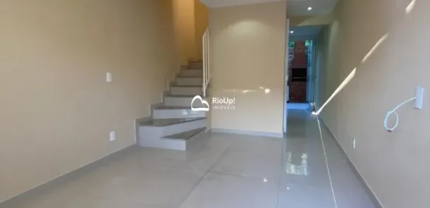Casa de Condomínio com 2 Quartos à venda, 70m² no Campo Grande, Rio de Janeiro