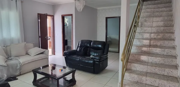 Sobrado com 4 Quartos à venda, 180m² no Setor Habitacional Arniqueira, Brasília