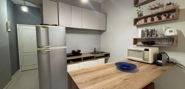 Apartamento com 2 Quartos para alugar, 90m² no Leme, Rio de Janeiro