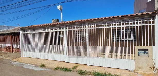 Casa com 2 Quartos à venda, 120m² no Ceilândia Sul, Brasília