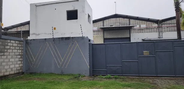 Galpão/Depósito/Armazém para alugar, 1200m² no Buraquinho, Lauro de Freitas