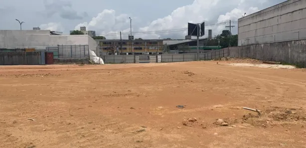 Lote/Terreno para venda ou aluguel, 13000m² no Chapada, Manaus
