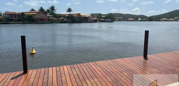 Casa de Condomínio com 2 Quartos para alugar, 100m² no Ogiva, Cabo Frio