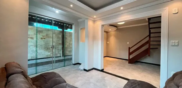 Casa com 2 Quartos à venda, 143m² no Brasil Industrial (Barreiro), Belo Horizonte
