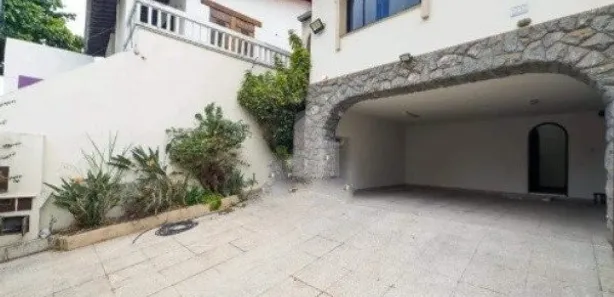 Casa com 3 Quartos para alugar, 440m² no Mangabeiras, Belo Horizonte