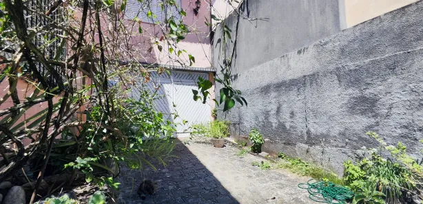 Casa com 4 Quartos para venda ou aluguel, 400m² no Vila Laura, Salvador