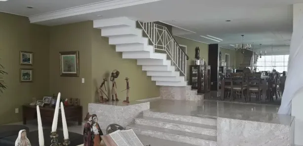 Casa de Condomínio com 5 Quartos para venda ou aluguel, 800m² no Candelária, Natal