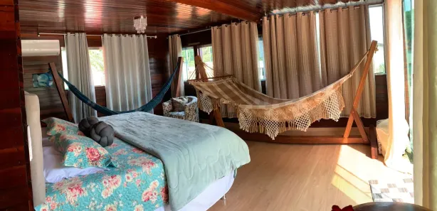 Casa de Condomínio com 3 Quartos para alugar, 250m² no Tarumã, Manaus