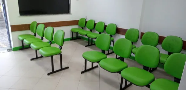 Prédio Comercial com 30 Quartos para venda ou aluguel, 850m² no Pituba, Salvador