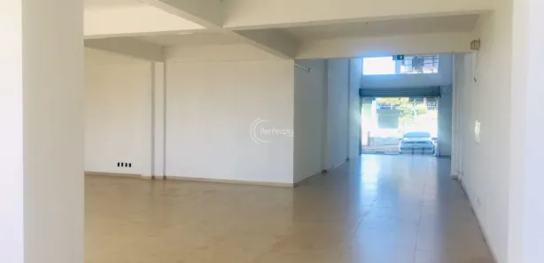 Sala Comercial à venda, 378m² no Panazzolo, Caxias do Sul