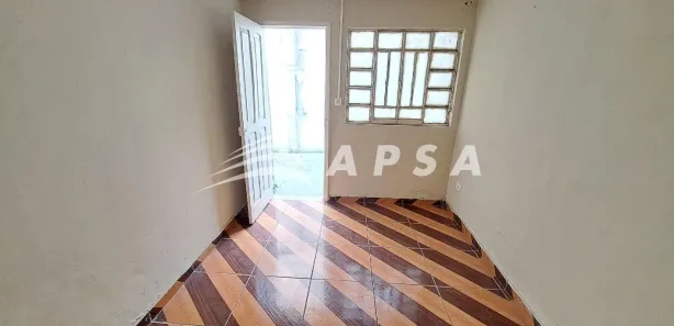Casa com 3 Quartos para alugar, 70m² no Centro, Nova Iguaçu