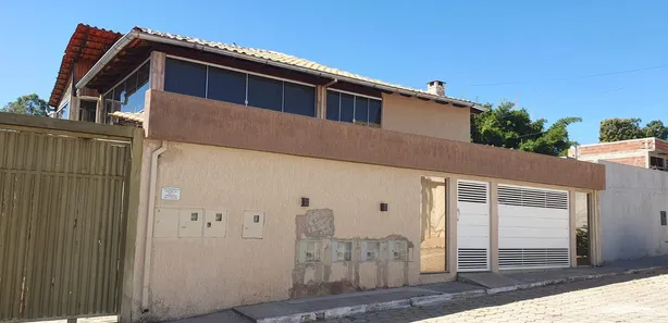 Sobrado com 3 Quartos à venda, 360m² no Setor Habitacional Arniqueira, Brasília