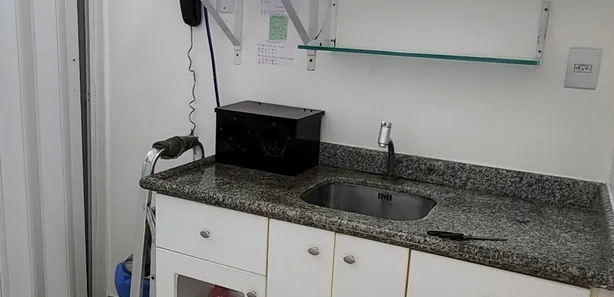 Sala Comercial à venda, 30m² no Pituba, Salvador