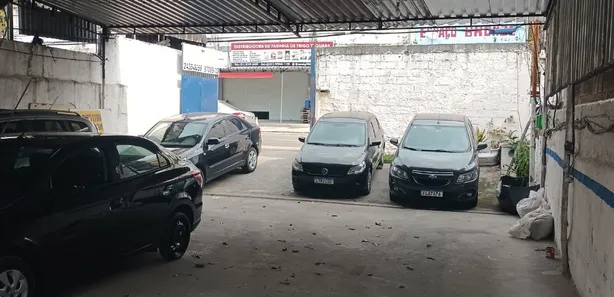 Galpão/Depósito/Armazém para venda ou aluguel, 657m² no Taquara, Rio de Janeiro