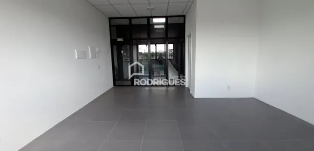 Sala Comercial para alugar, 29m² no Centro, Portão
