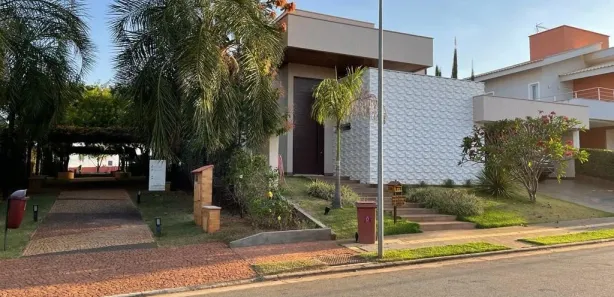 Casa de Condomínio com 4 Quartos à venda, 256m² no Jardins Valência, Goiânia