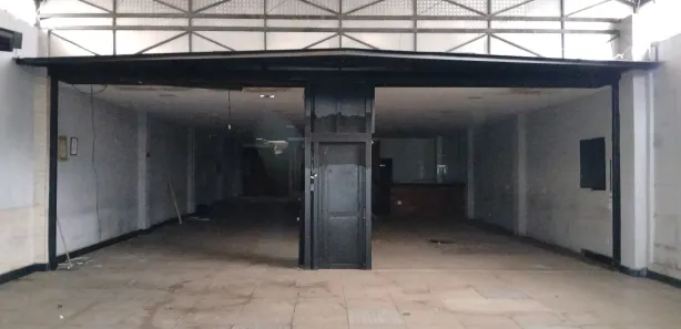 Ponto Comercial para alugar, 345m² no Vila Valqueire, Rio de Janeiro