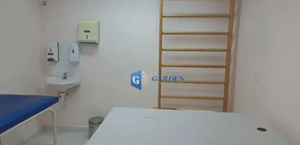 Sala Comercial para venda ou aluguel, 380m² no Zé Garoto, São Gonçalo
