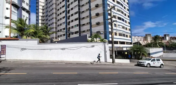Apartamento com 2 Quartos para alugar, 70m² no Jardim Armação, Salvador