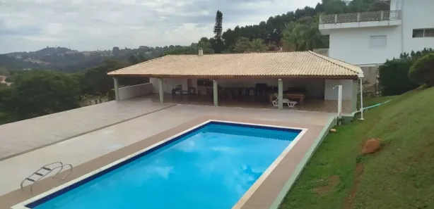 Casa de Condomínio com 3 Quartos para alugar, 250m² no Condomínio Porta do Sol, Mairinque