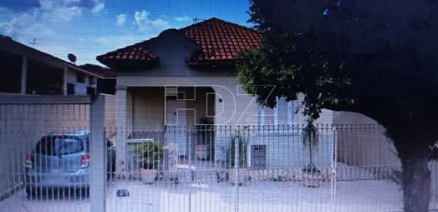 Casa com 3 Quartos à venda, 145m² no Centro, Araraquara