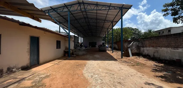 Galpão/Depósito/Armazém com 2 Quartos à venda, 975m² no Plano Diretor Sul, Palmas