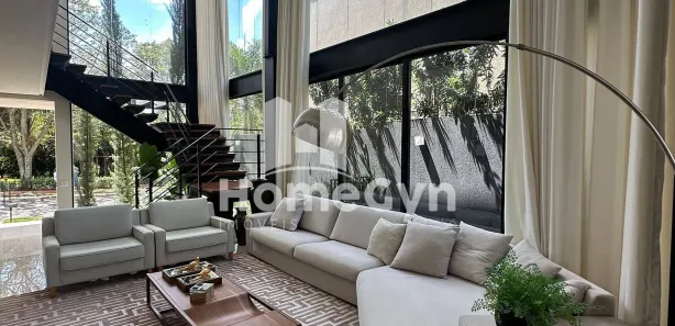 Casa de Condomínio com 4 Quartos à venda, 304m² no Jardins Valência, Goiânia